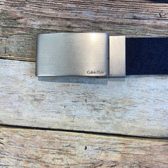 Calvin Klein Saffiano Leather Reversible Belt NWT - Picture 3 of 5